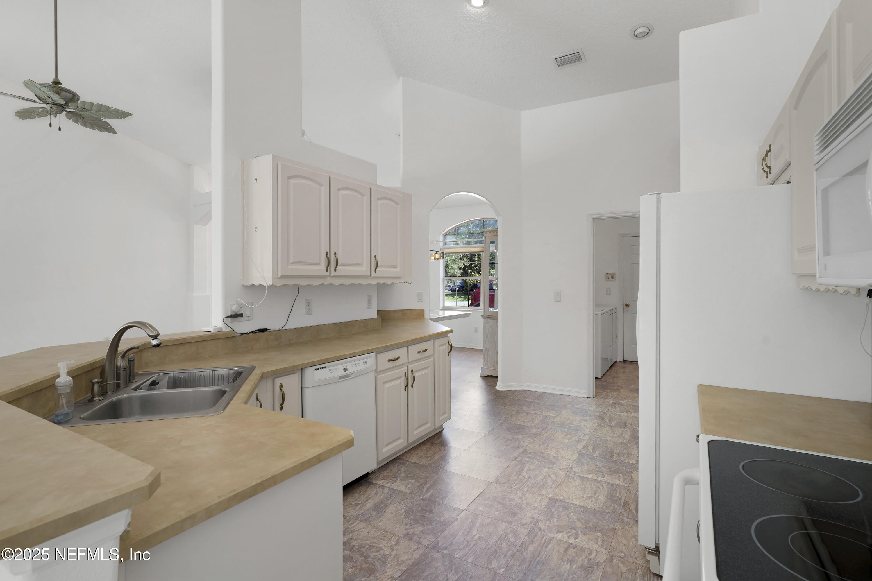 546 Sevilla Drive St. Augustine, FL 32086 - Photo 19 of 46 DSC02655