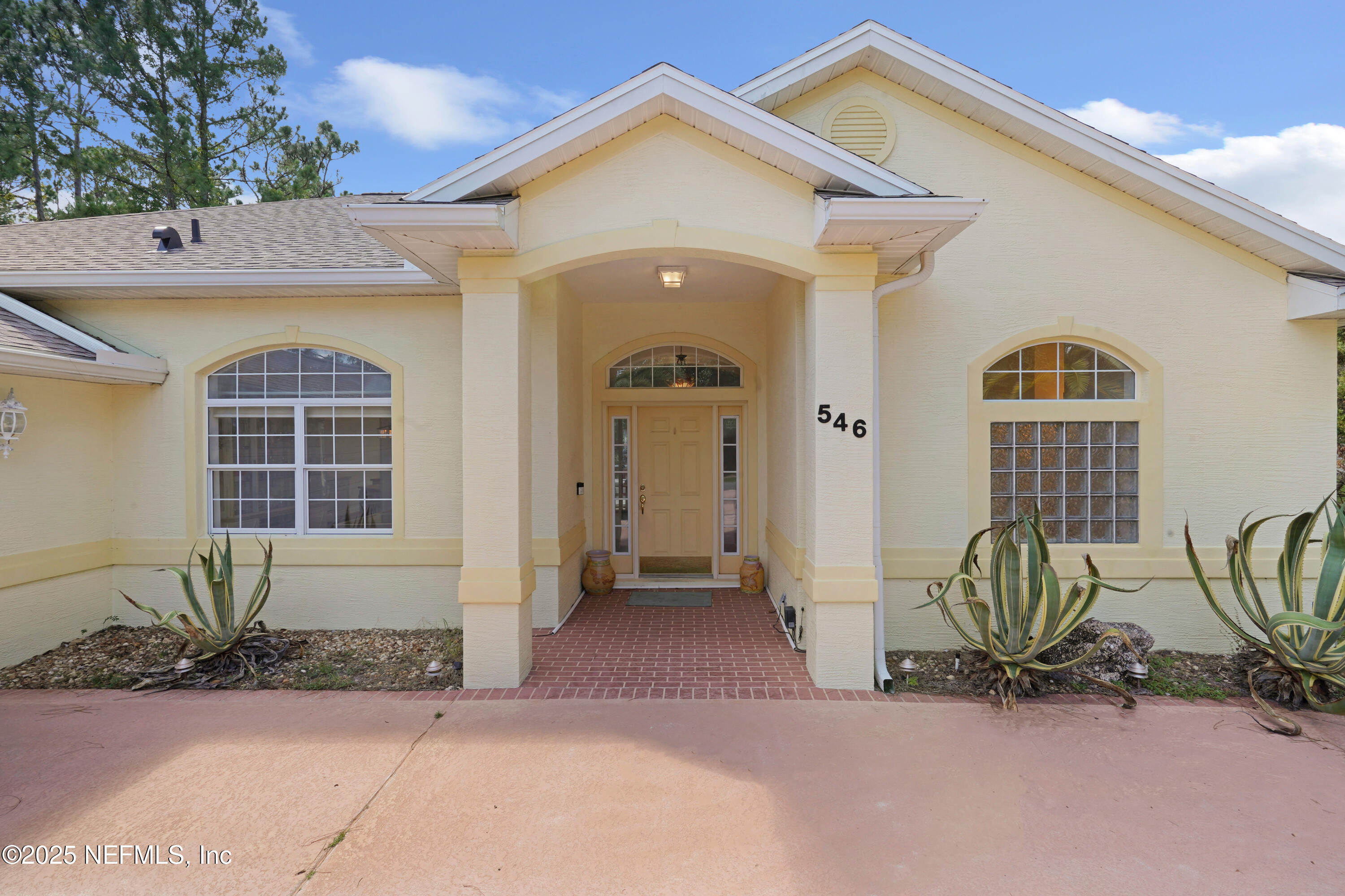 546 Sevilla Drive St. Augustine, FL 32086 - Photo 2 of 46 DSC02910