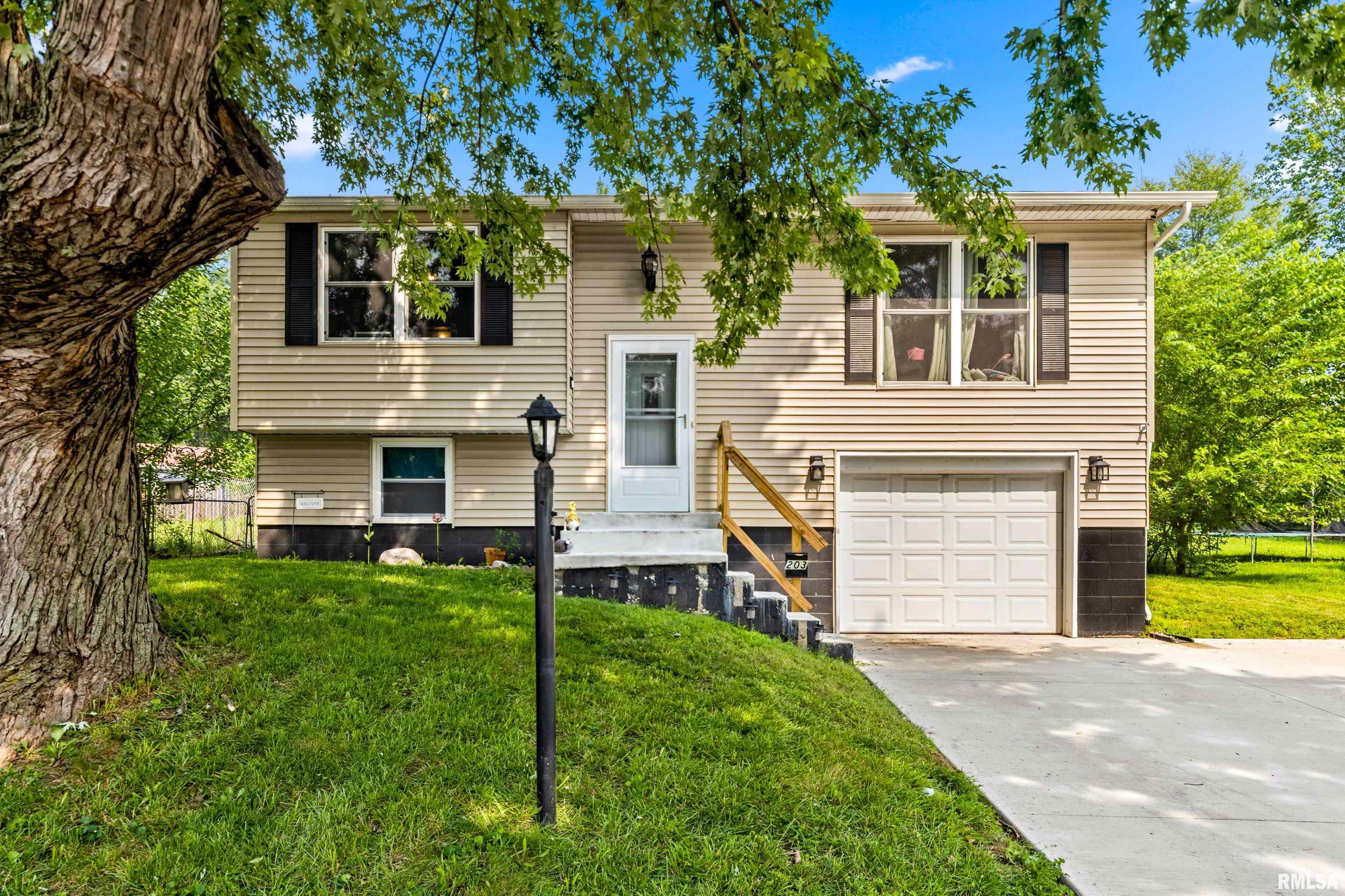 203 Douglas Road Marquette Heights, IL 61554 - Photo 1 of 24 Gallery Image 1