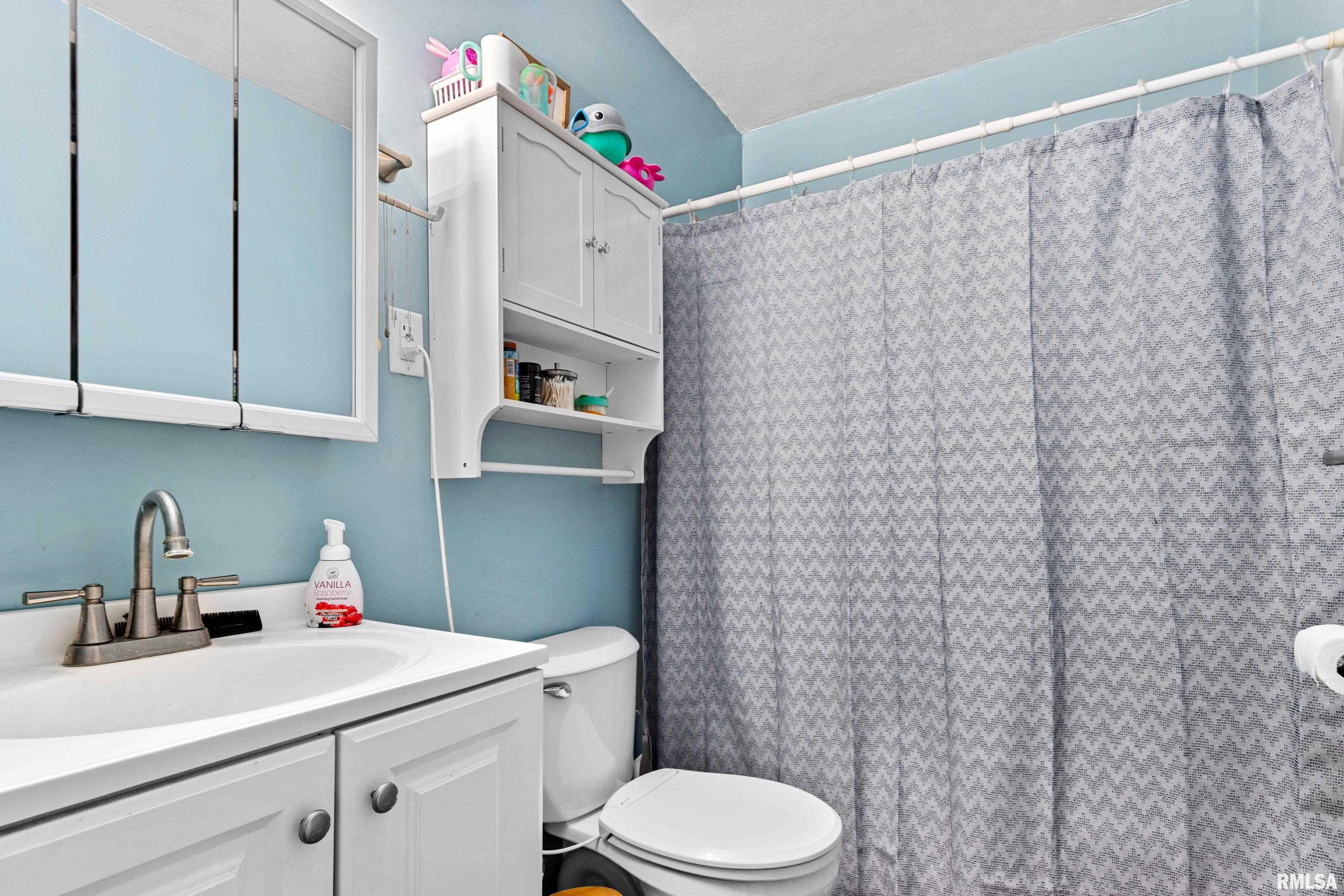203 Douglas Road Marquette Heights, IL 61554 - Photo 12 of 24 Gallery Image 12