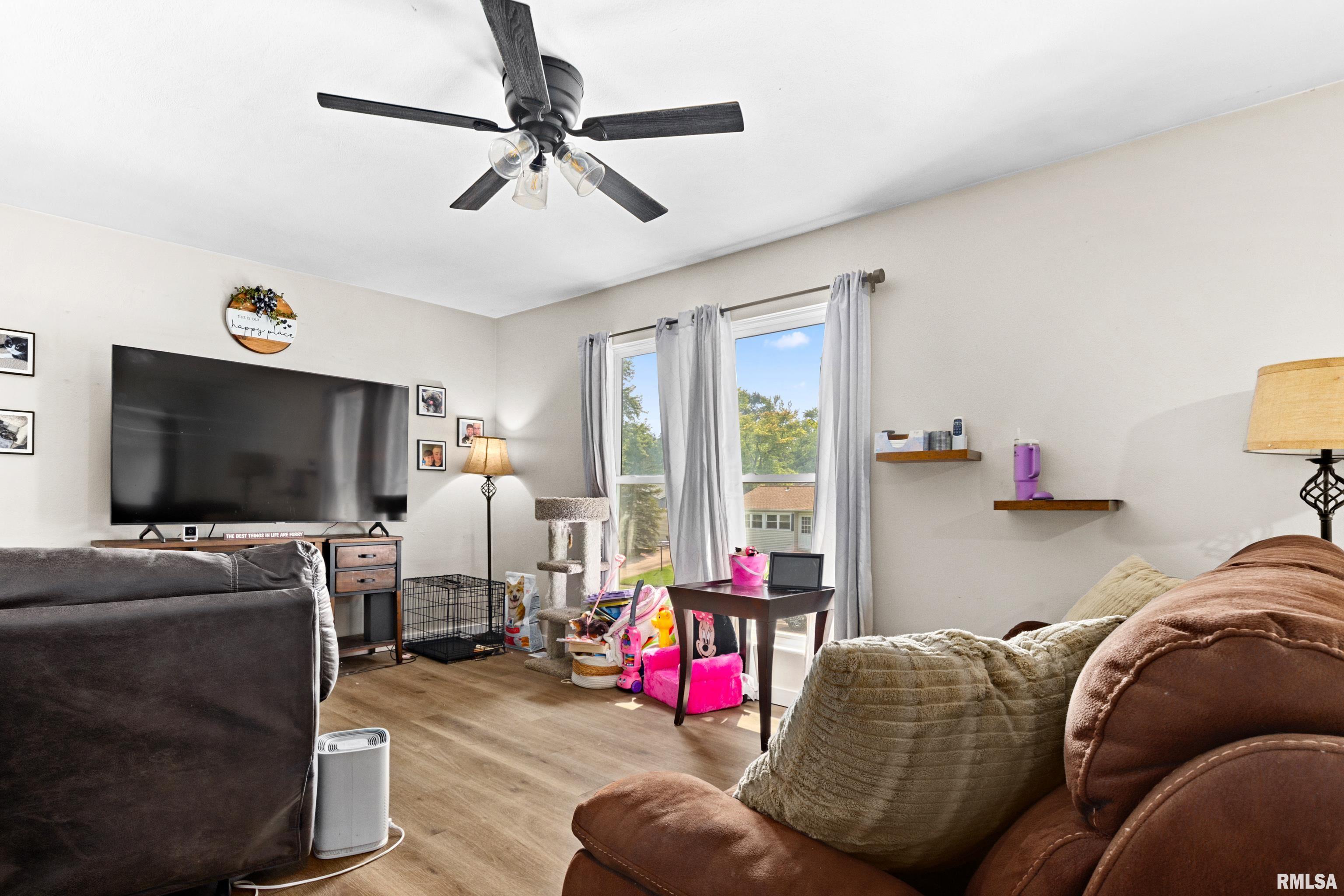203 Douglas Road Marquette Heights, IL 61554 - Photo 5 of 24 Gallery Image 5