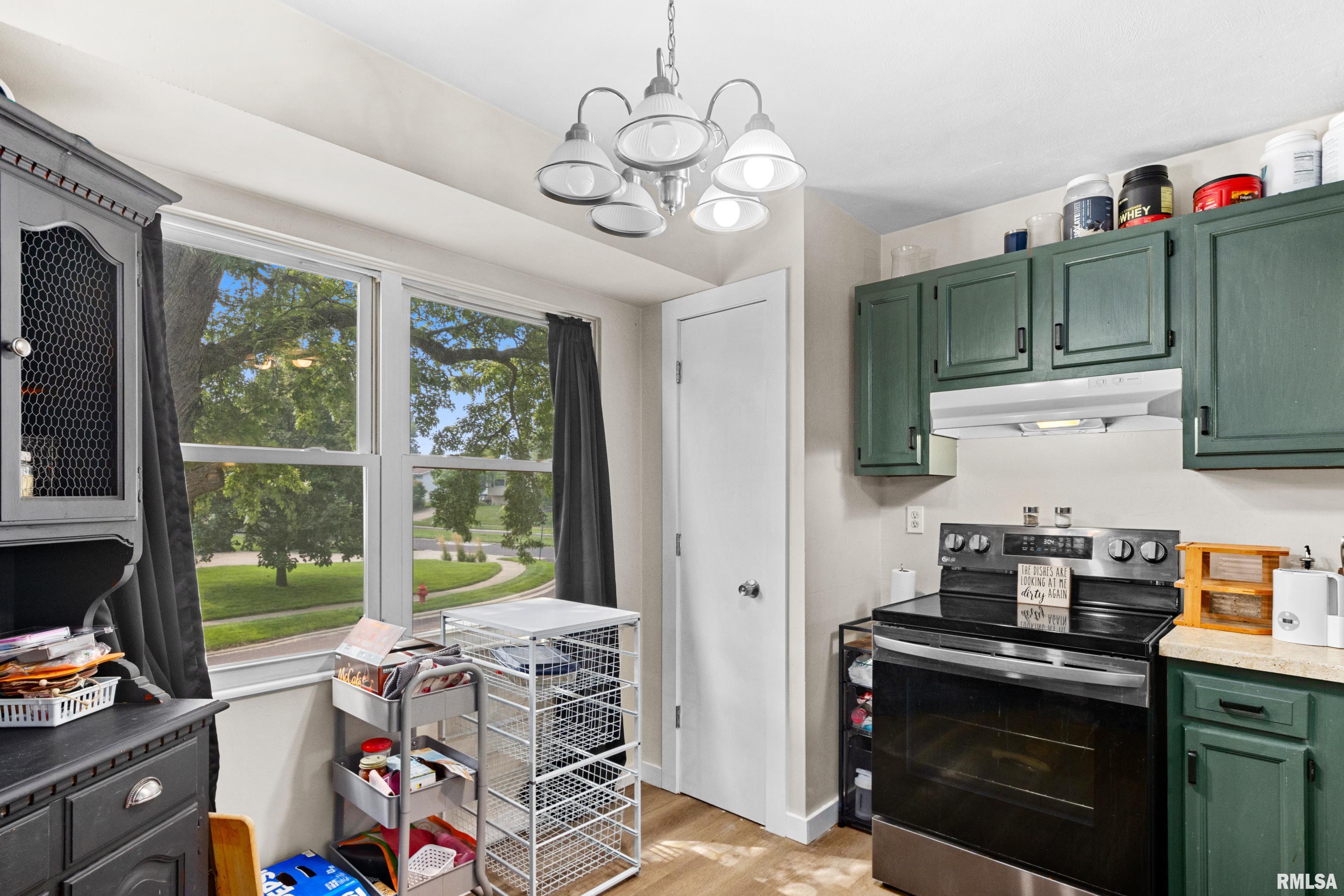 203 Douglas Road Marquette Heights, IL 61554 - Photo 10 of 24 Gallery Image 10