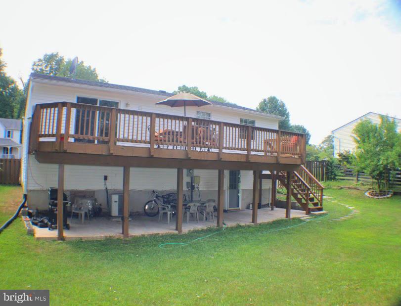 4523 Samuels Pine Road Chantilly, VA 20151 - Photo 10 of 20 Exterior (Rear)