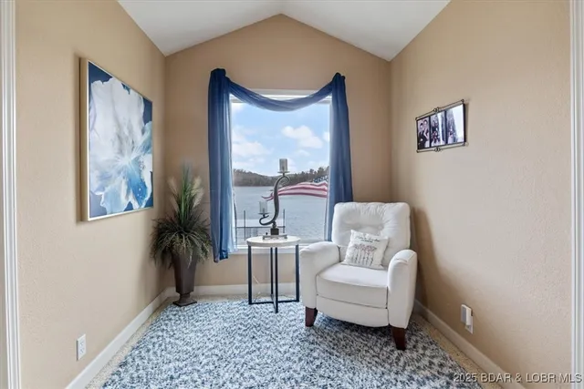 $925,000 | 135 Windy Cove, Roach, MO 65787