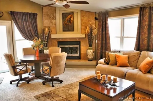 $925,000 | 135 Windy Cove, Roach, MO 65787