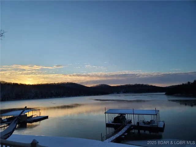 $925,000 | 135 Windy Cove, Roach, MO 65787