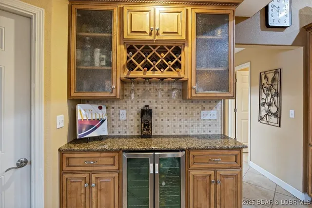 $925,000 | 135 Windy Cove, Roach, MO 65787