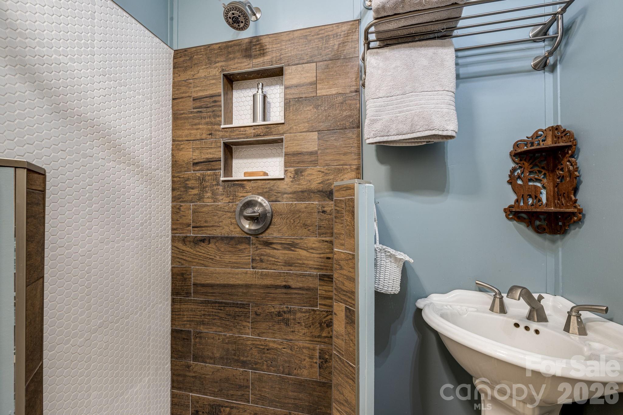 29 Walnut Street Hot Springs, NC 28743 - Photo 20 of 43