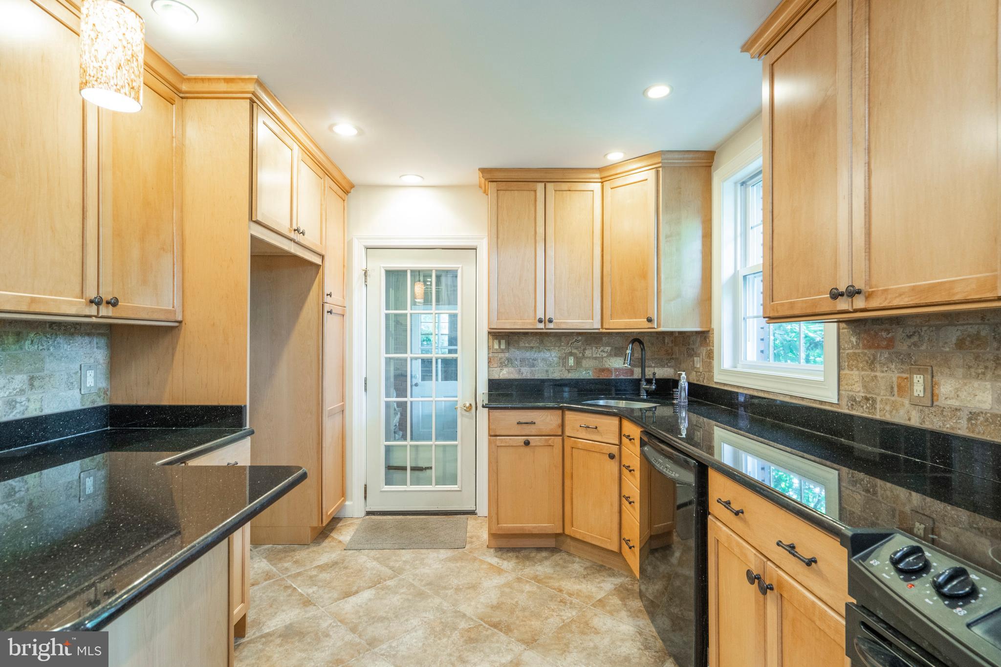 443 Red Fox Road Wayne, PA 19087 - Photo 17 of 54