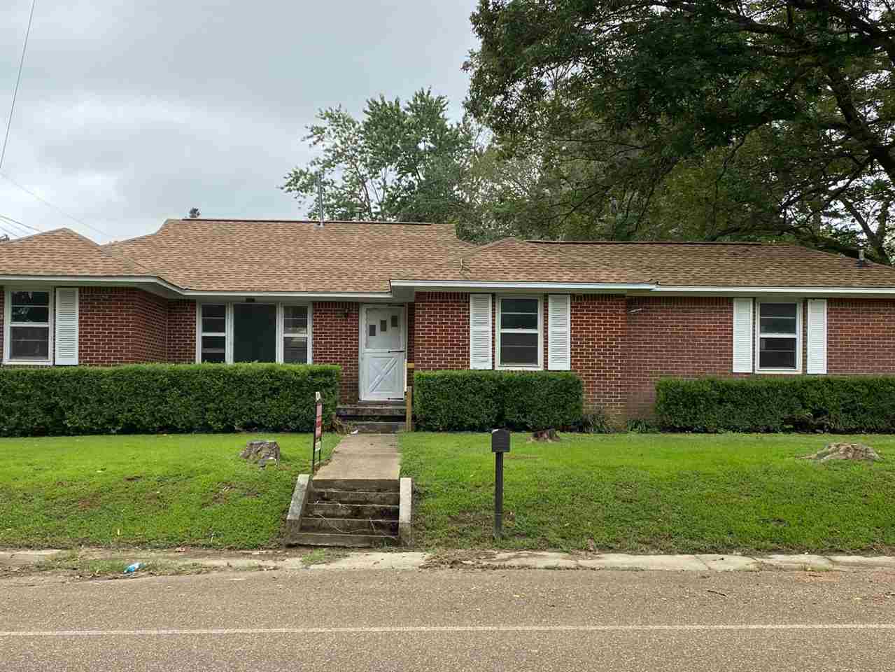 331 East Ripley Avenue Covington, TN 38019 - Photo 1 of 12 New roof was just added, August 2020.