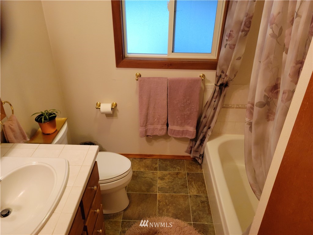 31933 Carpenter Road Sedro-Woolley, WA 98284 - Photo 16 of 35 Gallery Image 16