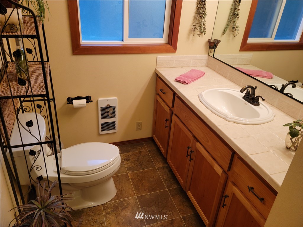 31933 Carpenter Road Sedro-Woolley, WA 98284 - Photo 23 of 35 Gallery Image 23