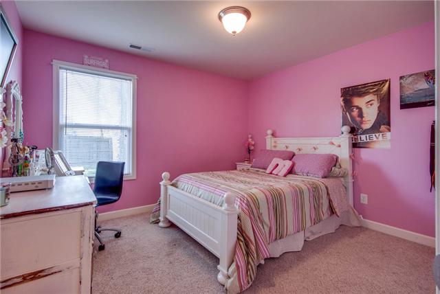 1046 Hummingbird Lane Spring Hill, TN 37174 - Photo 11 of 17 Gallery Image 11