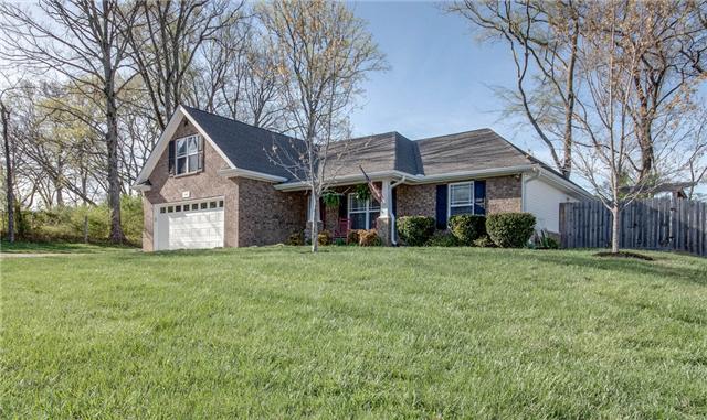 1046 Hummingbird Lane Spring Hill, TN 37174 - Photo 2 of 17 Gallery Image 2