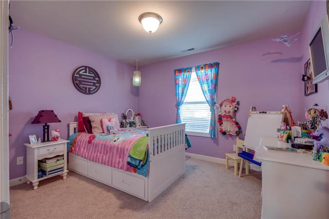 1046 Hummingbird Lane Spring Hill, TN 37174 - Photo 10 of 17 Gallery Image 10