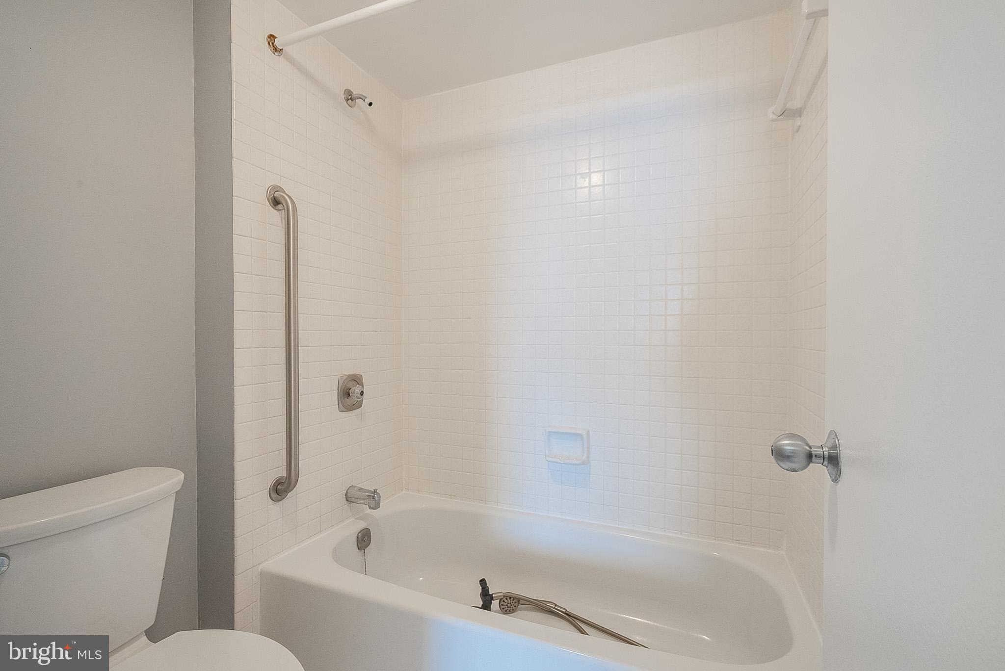 5501 Seminary Road, Unit 2006S Falls Church, VA 22041 - Photo 28 of 35 Gallery Image 28