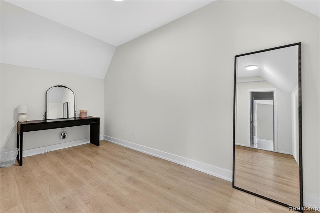 8439 Holcomb Road Clarkston, MI 48348 - Photo 52 of 64