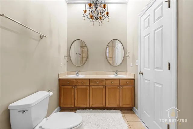 $869,000 | 3749 North Ashland Avenue, Unit 3S, Chicago, IL 60613