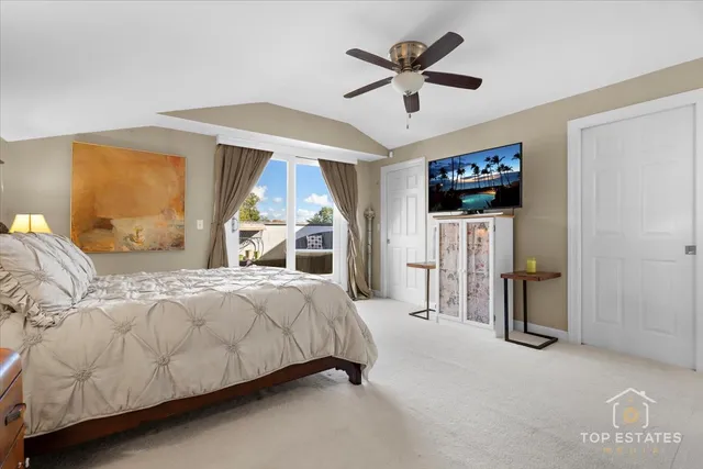 $869,000 | 3749 North Ashland Avenue, Unit 3S, Chicago, IL 60613