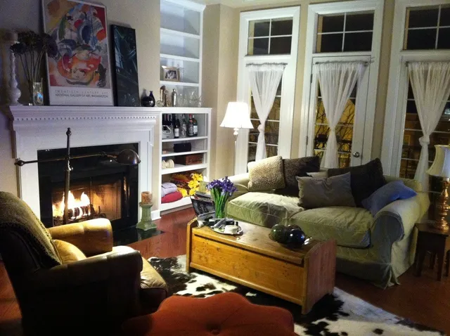 $869,000 | 3749 North Ashland Avenue, Unit 3S, Chicago, IL 60613