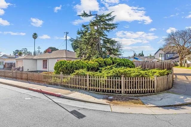 $1,150,000 | 400 Patricia Avenue, San Mateo, CA 94401