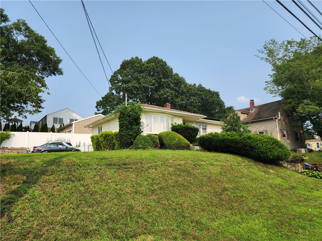 33 Pilla Drive Warwick, RI 02886 - Photo 1 of 32