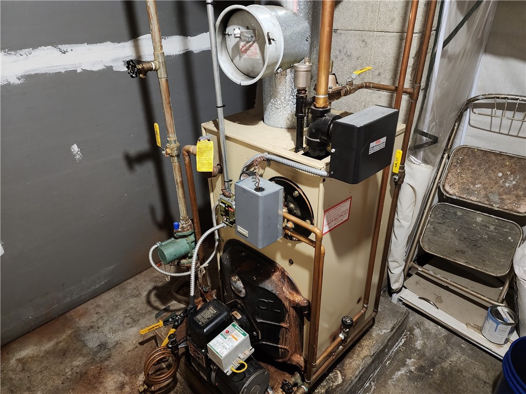 33 Pilla Drive Warwick, RI 02886 - Photo 24 of 32