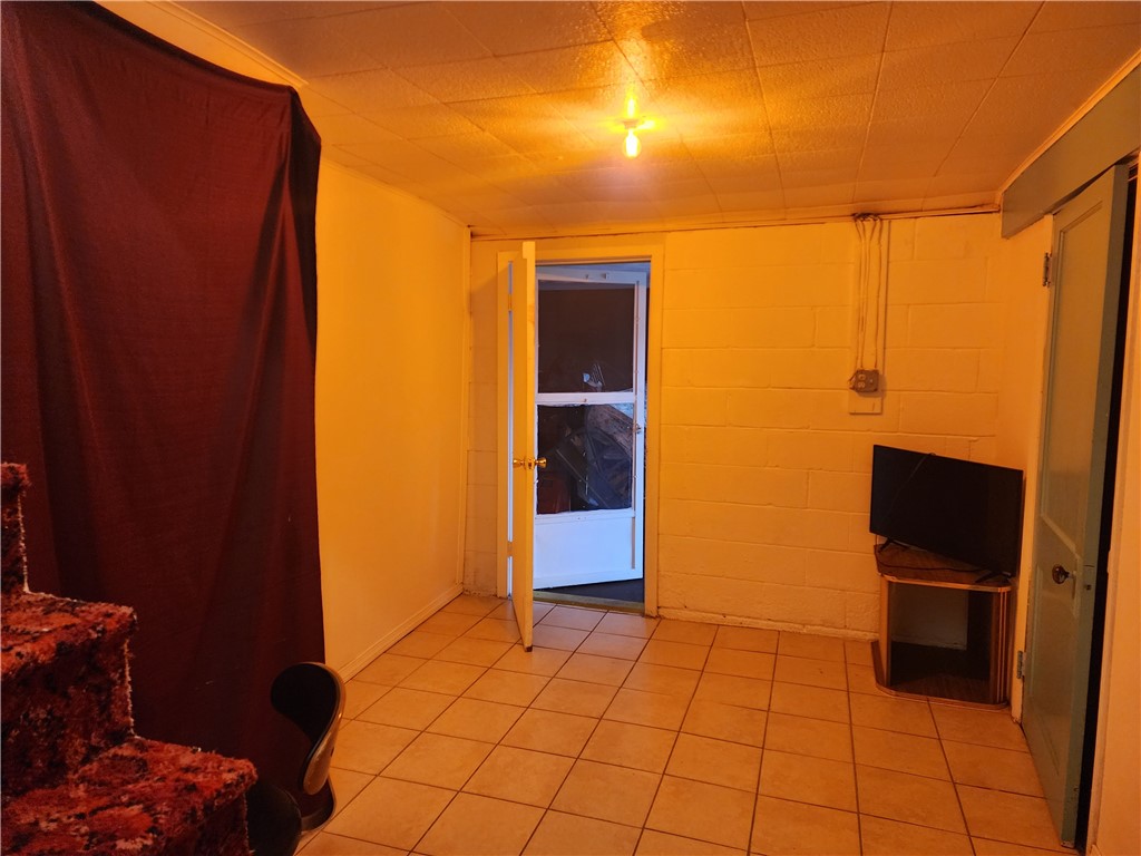 33 Pilla Drive Warwick, RI 02886 - Photo 26 of 32