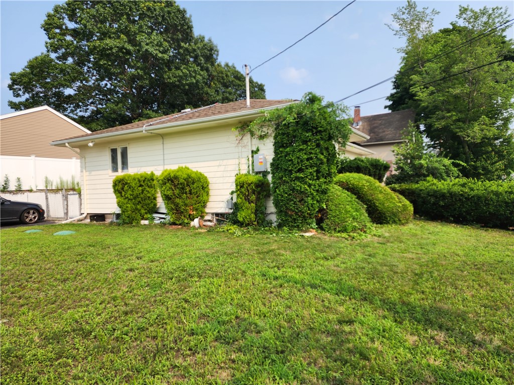 33 Pilla Drive Warwick, RI 02886 - Photo 5 of 32