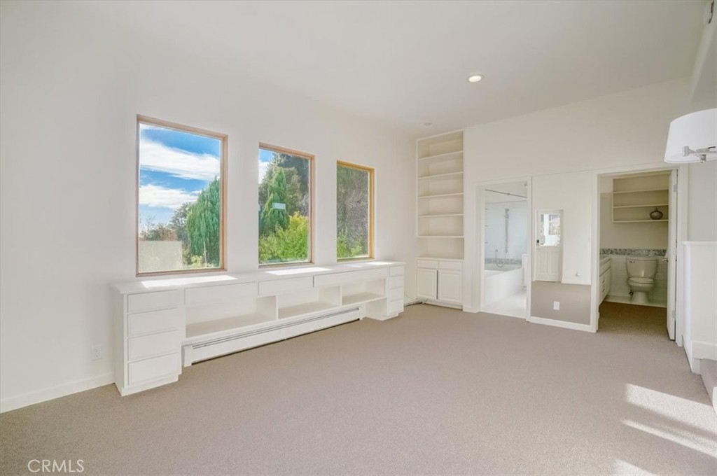 95 Hiller Drive Oakland, CA 94618 - Photo 34 of 58 Primary bedroom in back of home, 1st floor