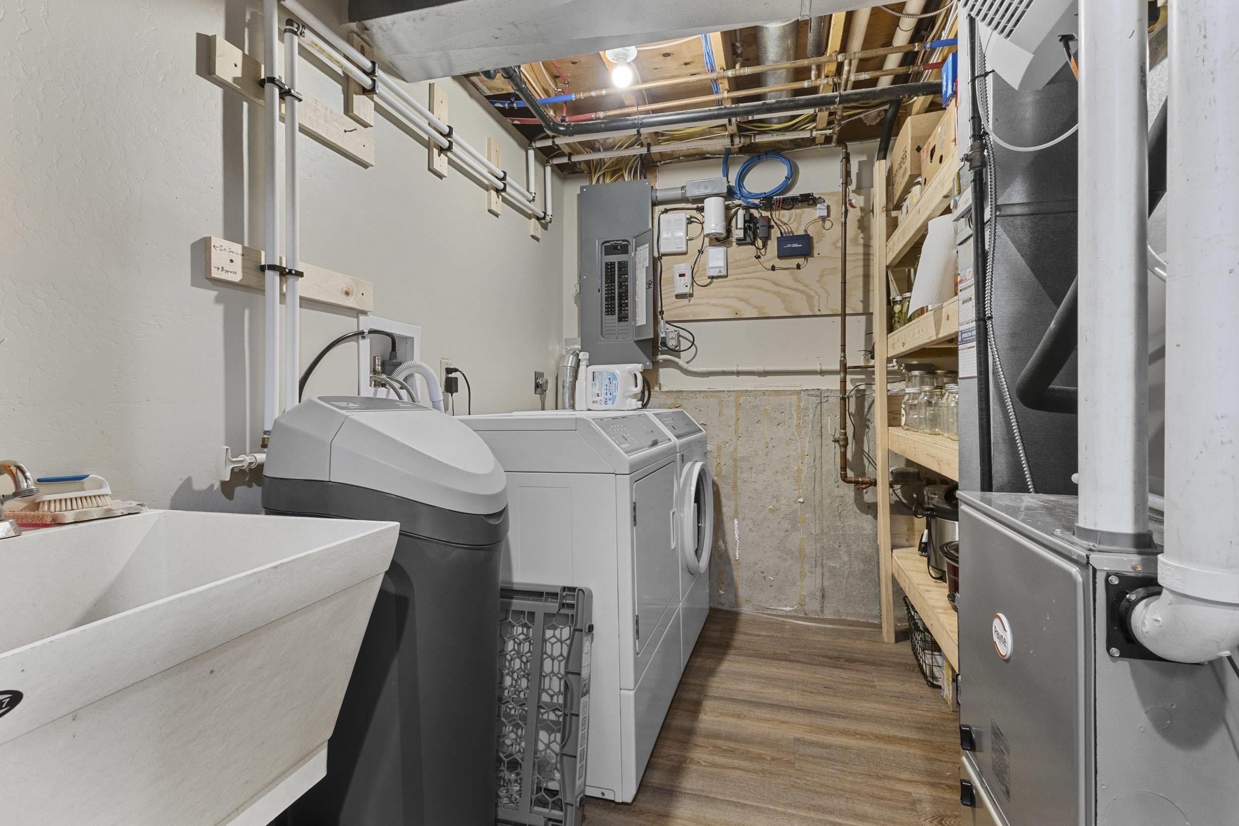 1259 Bartlein Court Menasha, WI 54952 - Photo 24 of 43