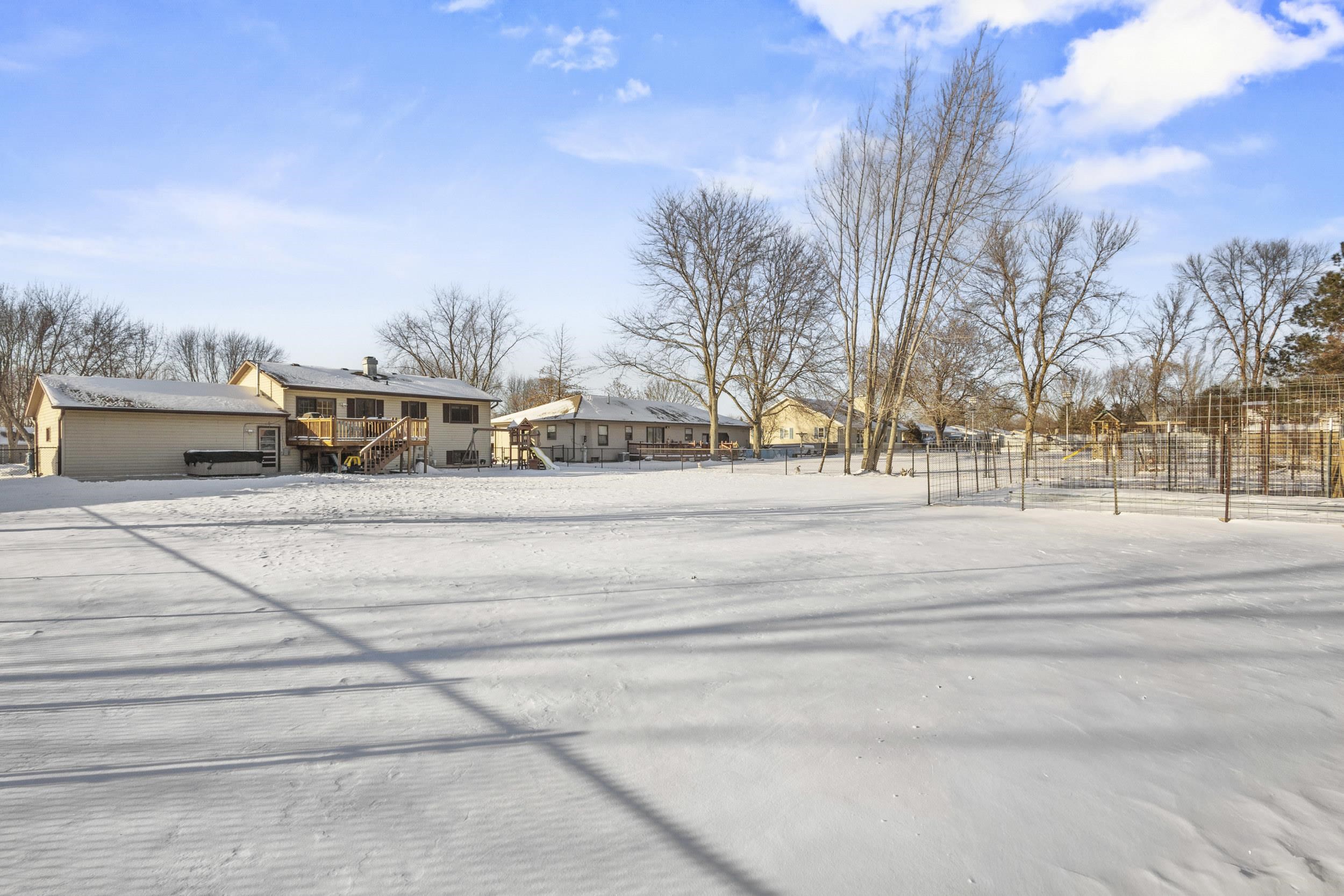 1259 Bartlein Court Menasha, WI 54952 - Photo 40 of 43