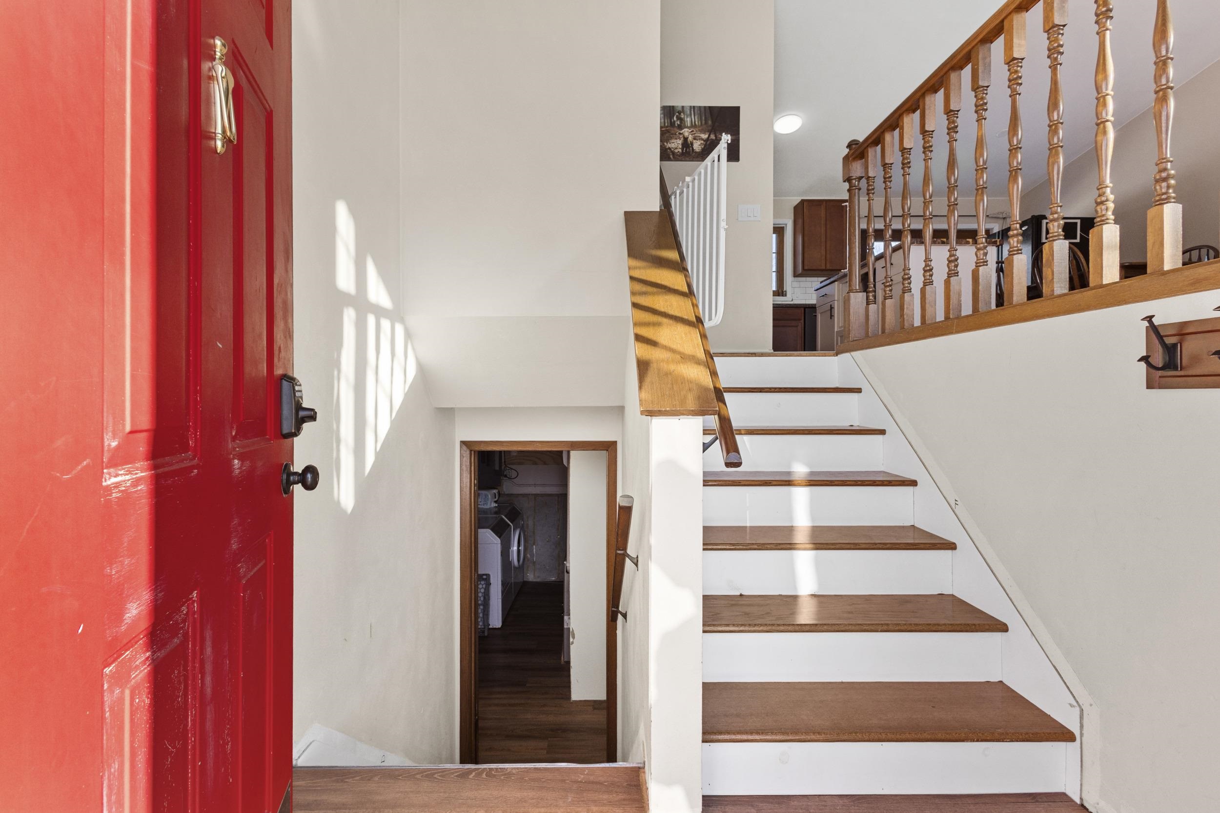 1259 Bartlein Court Menasha, WI 54952 - Photo 5 of 43