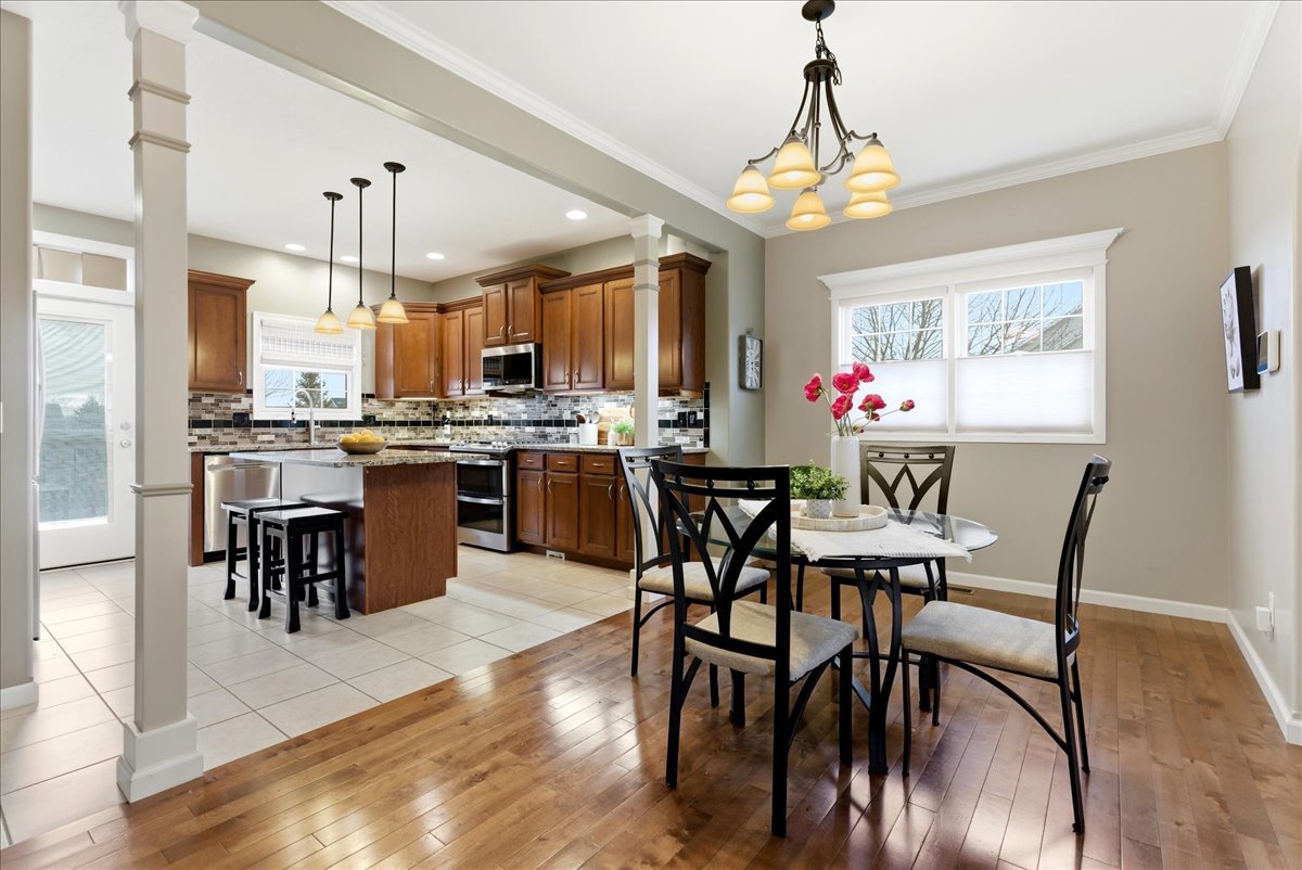 5101 Londonderry Road Bloomington, IL 61705 - Photo 6 of 32 Gallery Image 6