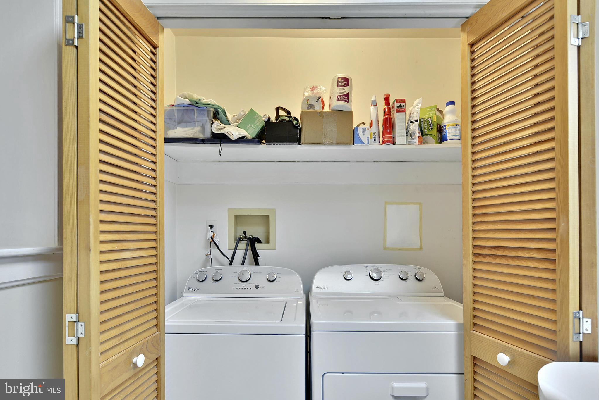 7113 Oxford Road Baltimore, MD 21212 - Photo 18 of 30 Laundry area off kitchen