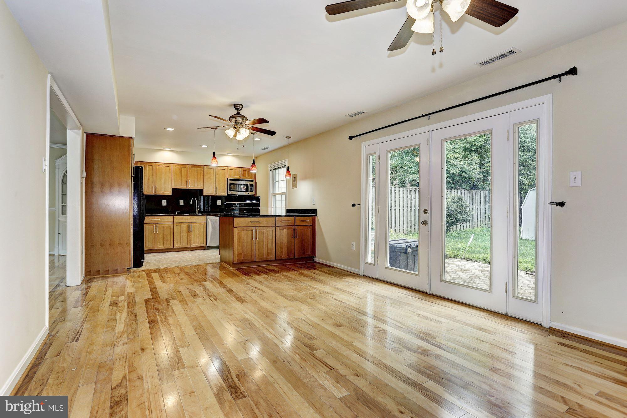 5977 Grand Banks Road Columbia, MD 21044 - Photo 12 of 23 Family Room
