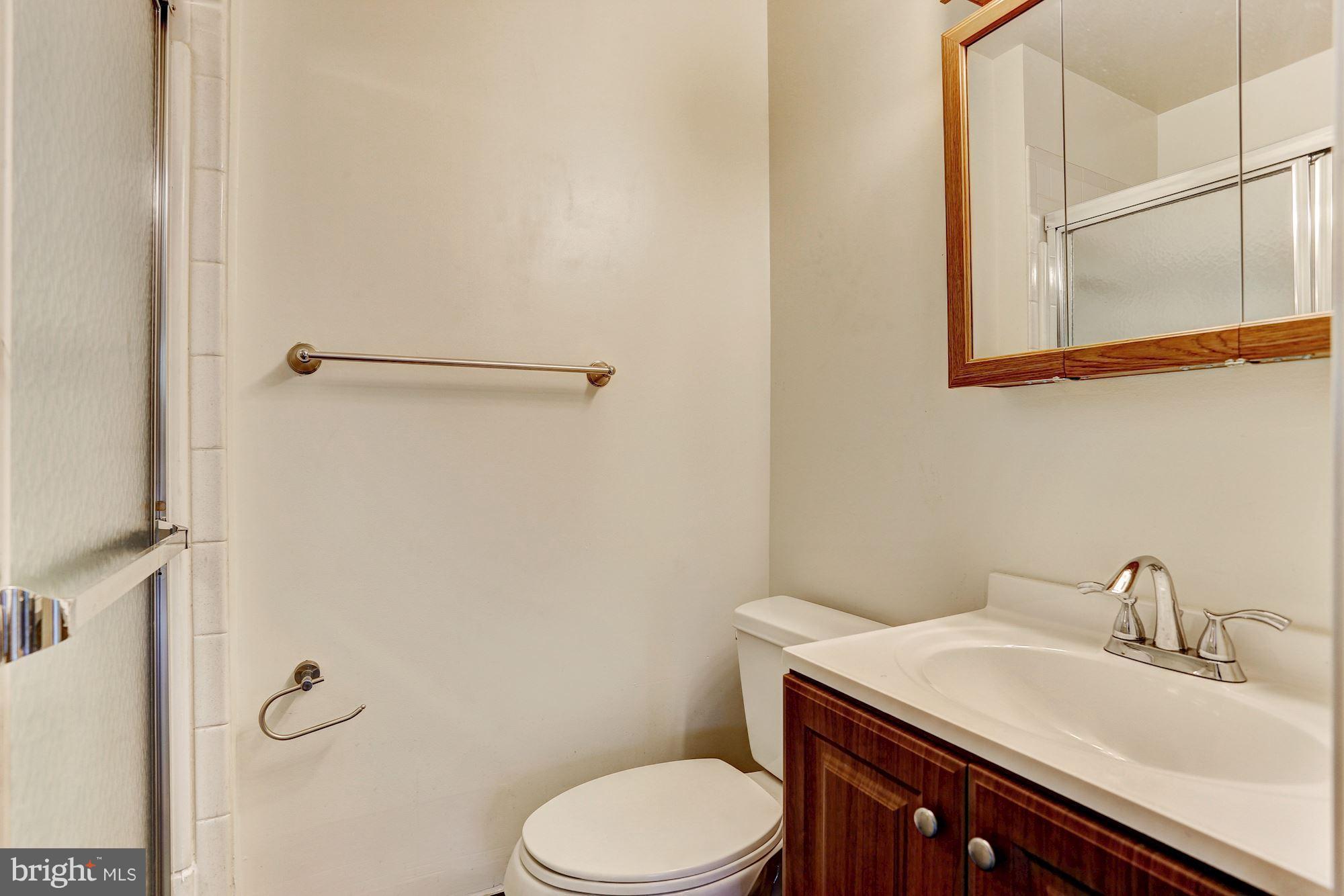 5977 Grand Banks Road Columbia, MD 21044 - Photo 16 of 23 Master Bath