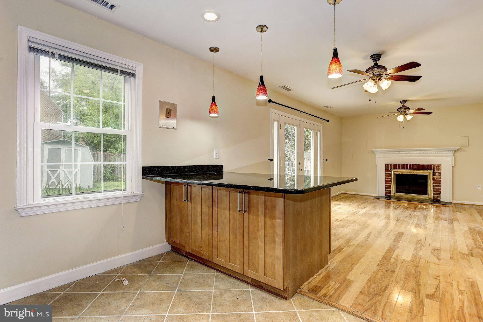 5977 Grand Banks Road Columbia, MD 21044 - Photo 9 of 23 Kitchen