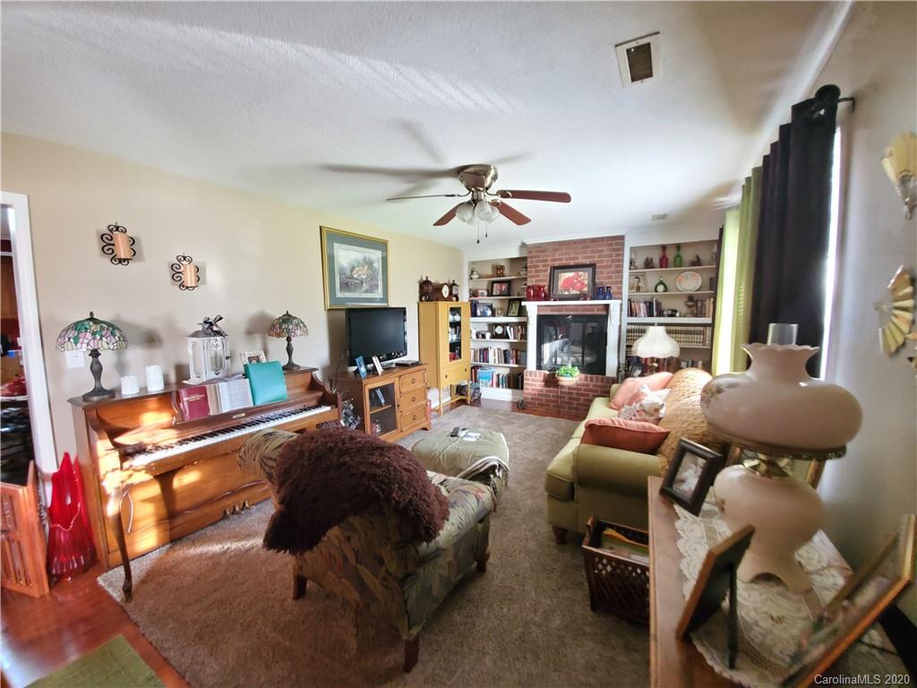 1157 Highway 221 Rutherfordton, NC 28139 - Photo 4 of 22