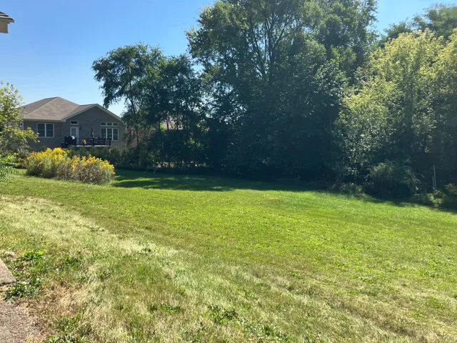 $795,000 | 24W459 Lawrence Avenue, Bloomingdale, IL 60108