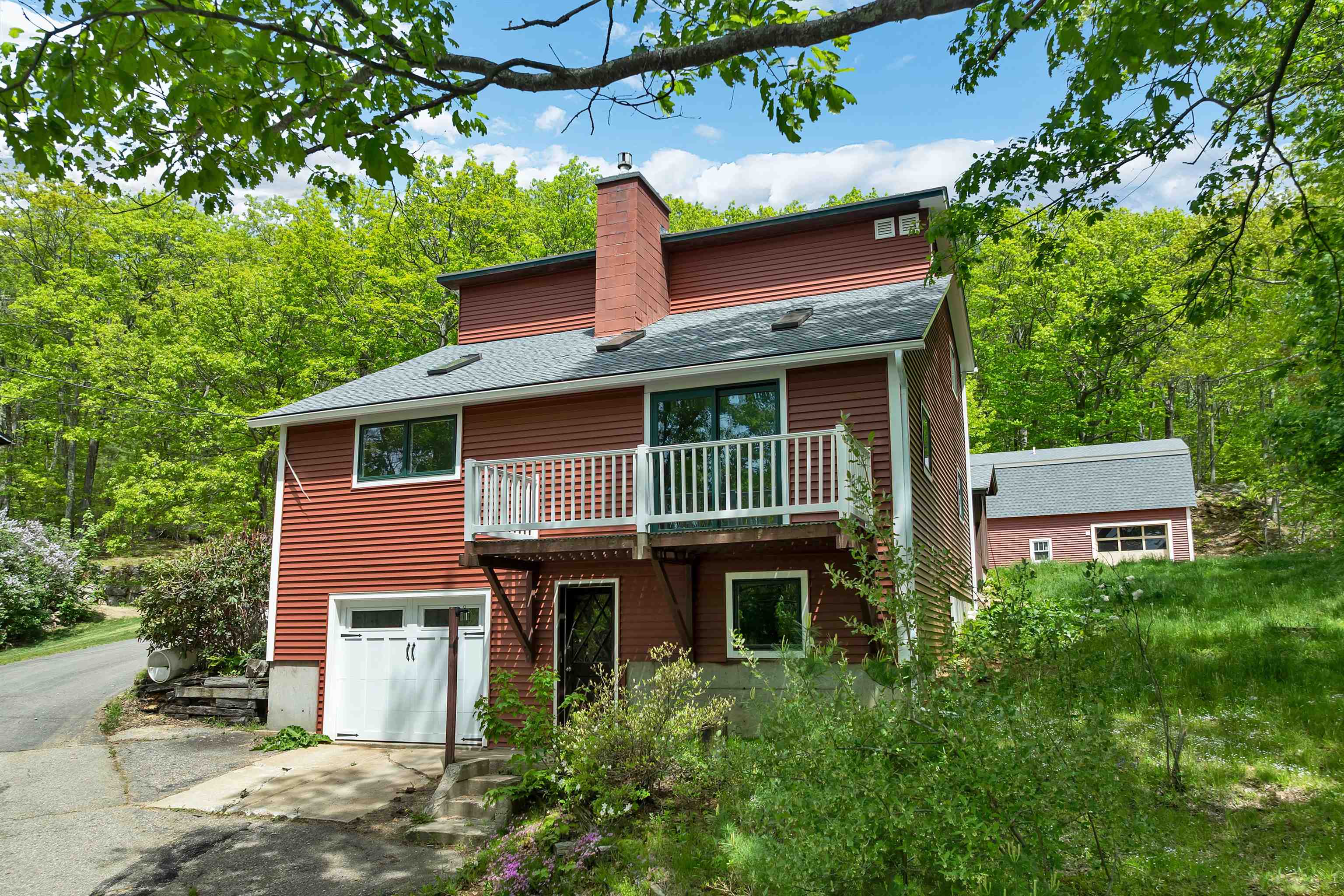 218 Main Street Alton, NH 03809 - Photo 1 of 48