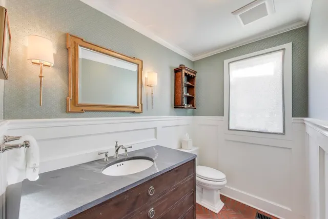 $1,349,000 | 2154 Northgate Road, Northfield, IL 60093