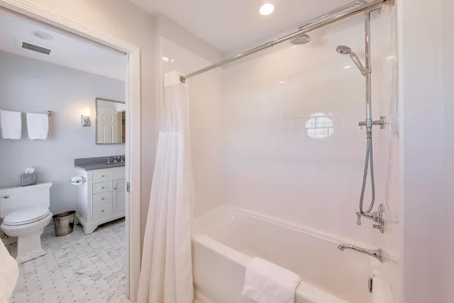 $1,349,000 | 2154 Northgate Road, Northfield, IL 60093