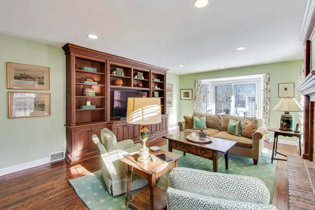 $1,349,000 | 2154 Northgate Road, Northfield, IL 60093