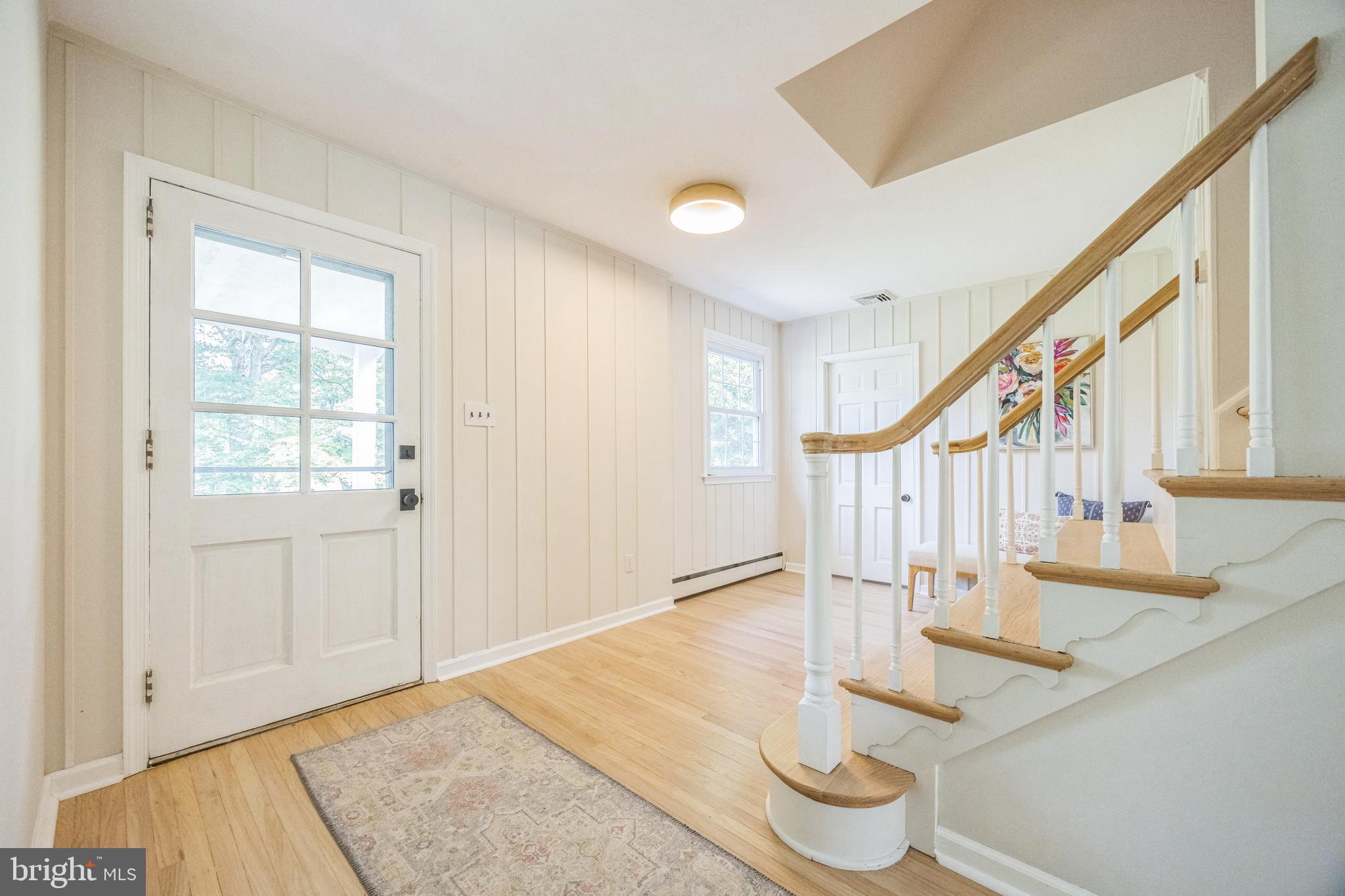 30 Well Fleet Road Media, PA 19063 - Photo 7 of 37 Expansive foyer with two closets