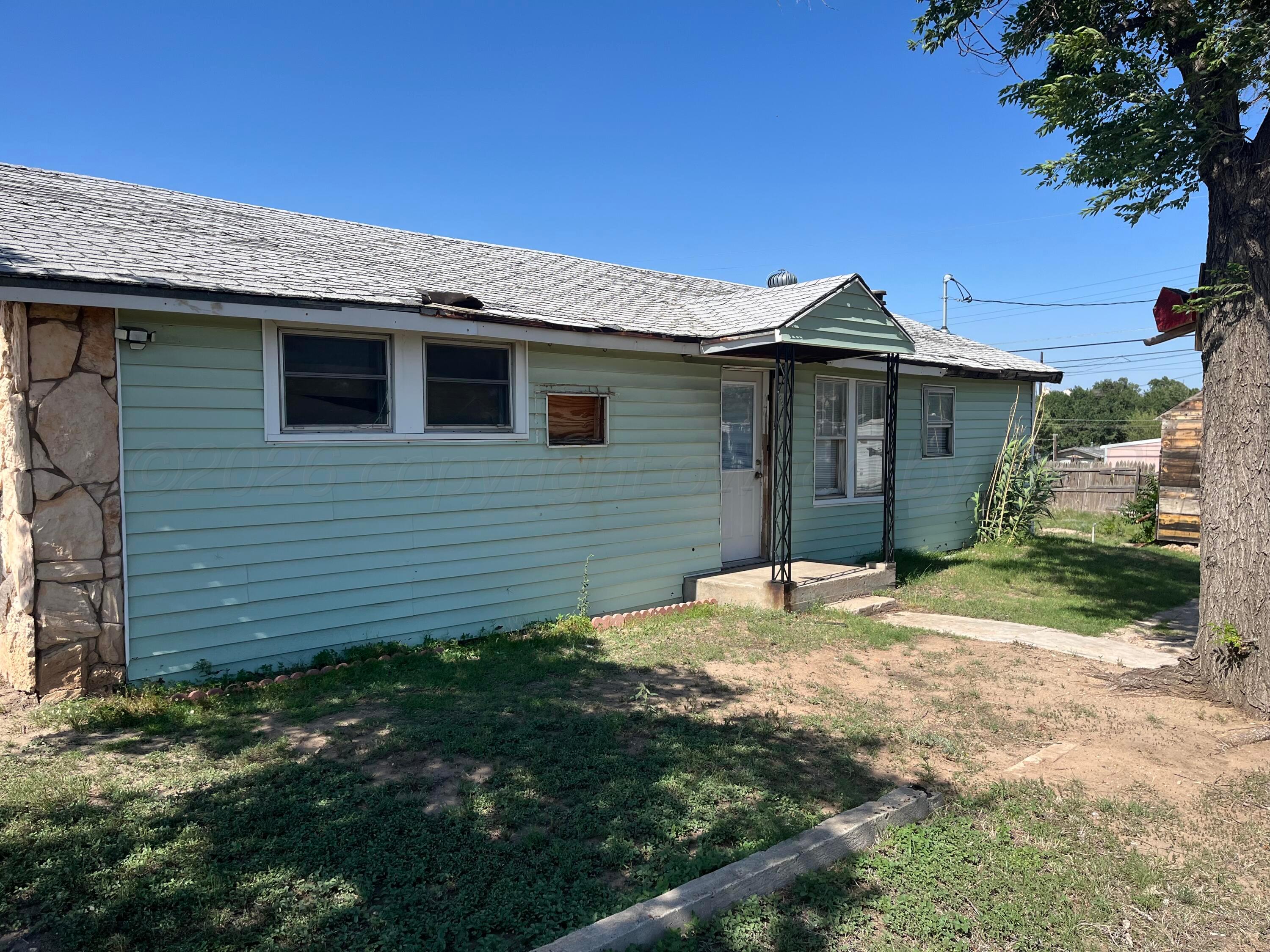 108 Froma Street Borger, TX 79007 - Photo 2 of 12 IMG_1698