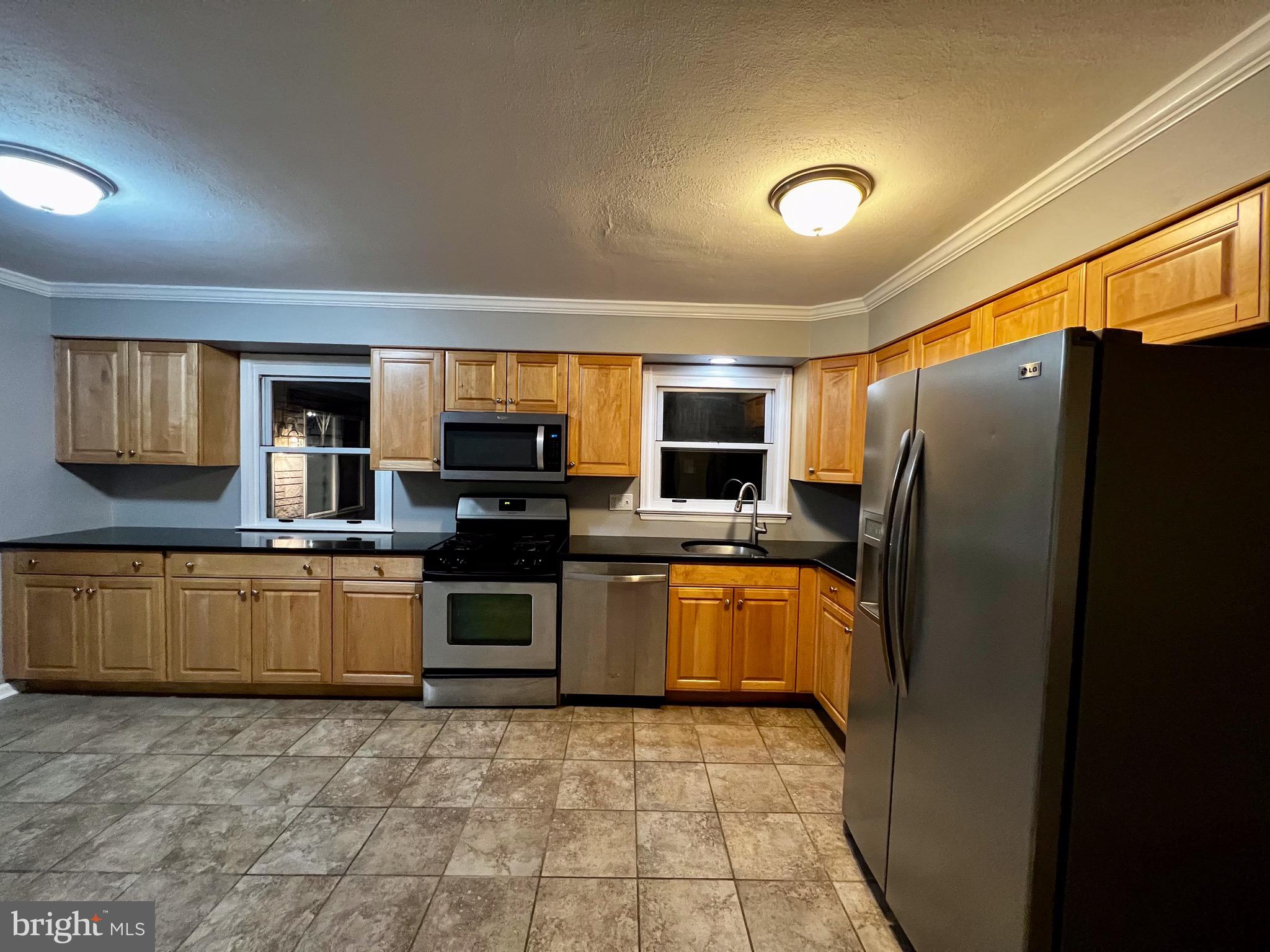 2268 Klockner Road Hamilton, NJ 08690 - Photo 7 of 24
