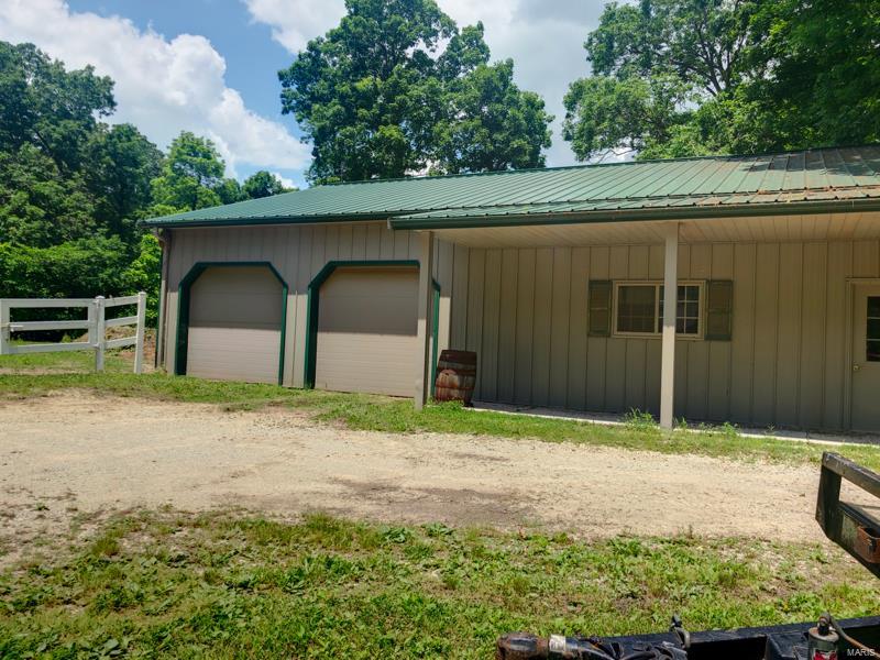 8886 Ridge Road Carlinville, IL 62626 - Photo 17 of 49 Gallery Image 17