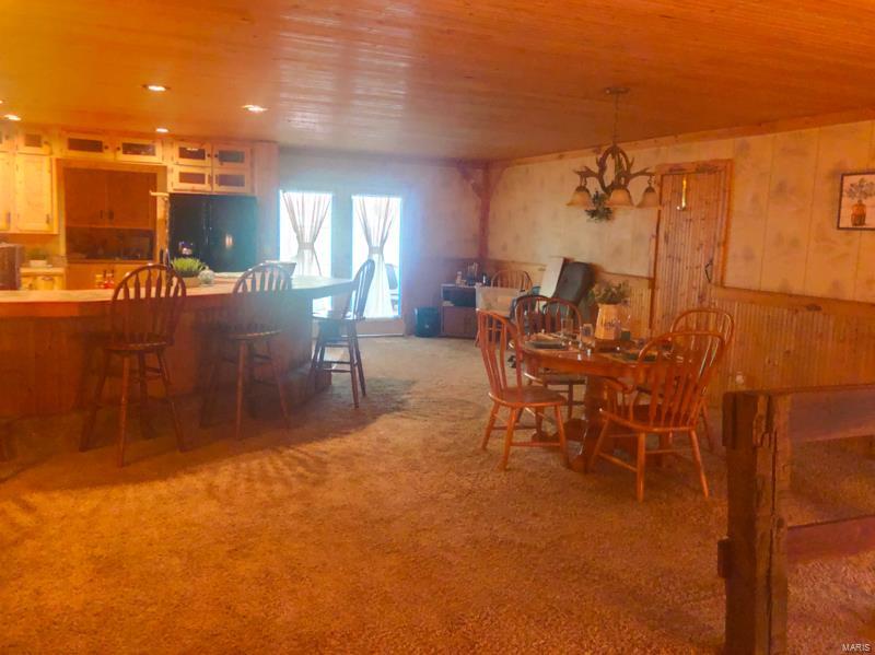 8886 Ridge Road Carlinville, IL 62626 - Photo 42 of 49 Gallery Image 42
