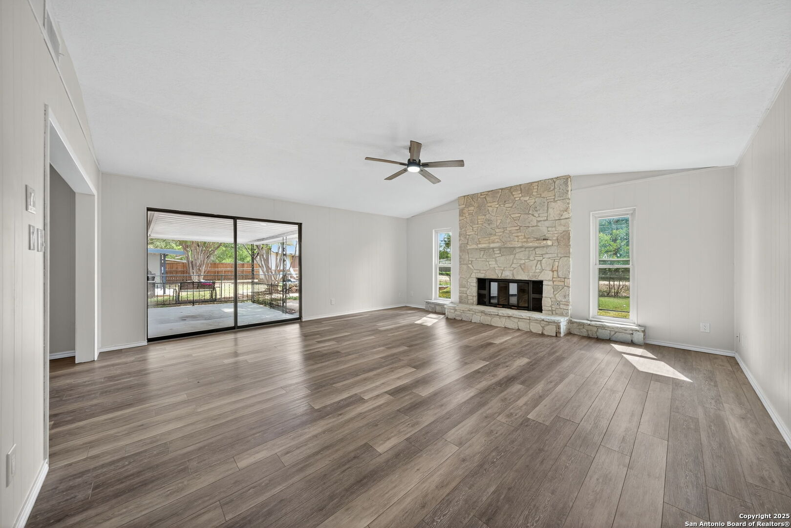 708 Maple Drive Schertz, TX 78154 - Photo 12 of 29